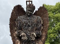 Knife angel