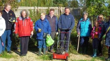 Volunteers at Peacock's Meadow