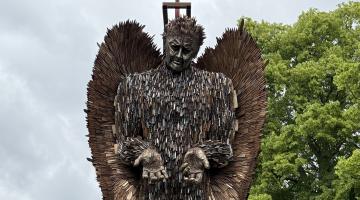 Knife angel